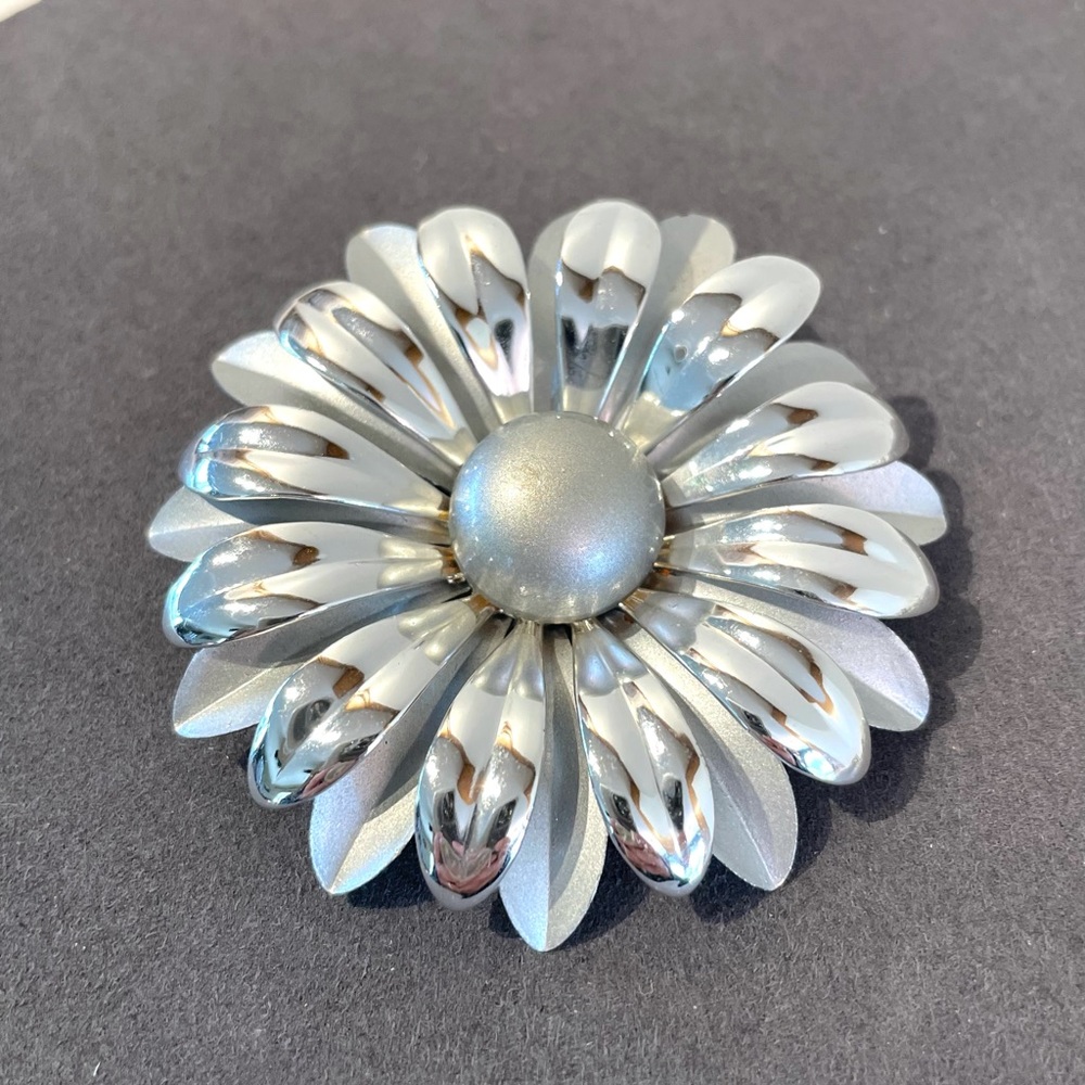 Vintage flower brooch